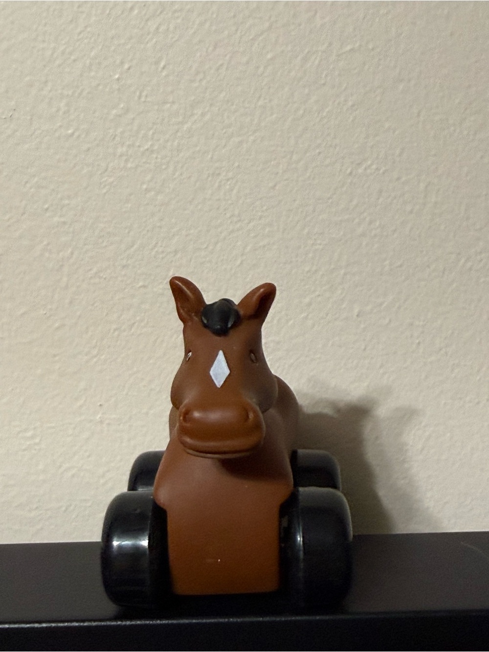 ERTL John Deere Brown Horse Rolling Toy Farm Animal Preschool Toy